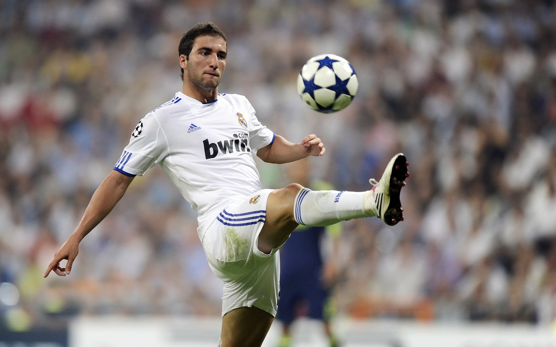 加维数据爆炸之夜,当巴萨DNA在巴西禁区掀起加泰罗尼亚风暴