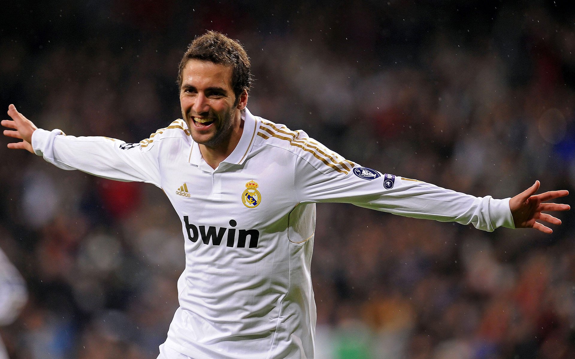 黄喜灿锁死巴萨，拉齐奥绝杀背后的足球革命，当防守成为最锋利的矛