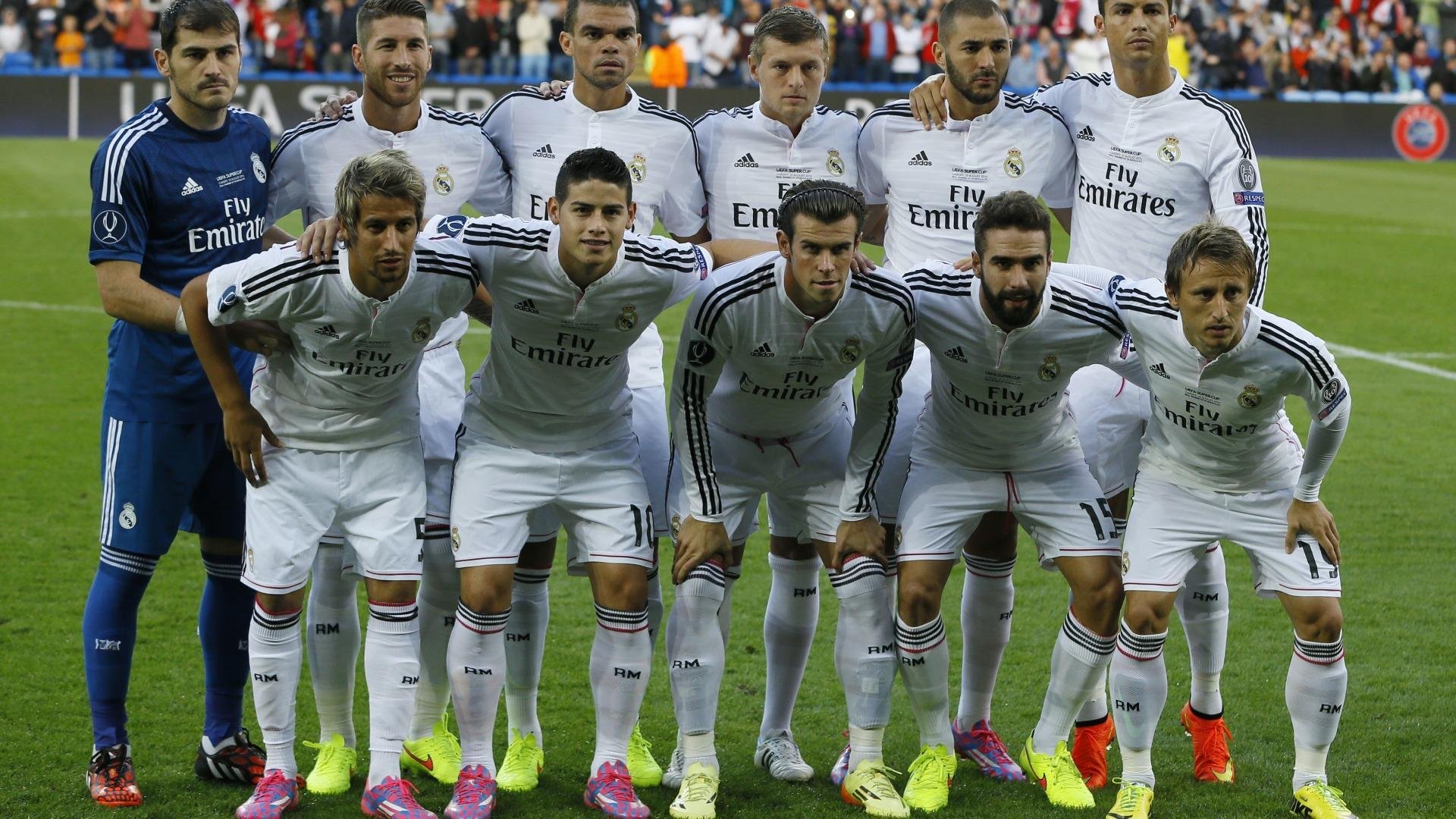 拜仁强压荷兰,迪巴拉在欧冠淘汰赛接管比赛,当德意志铁骑遇上亚平宁灵狐