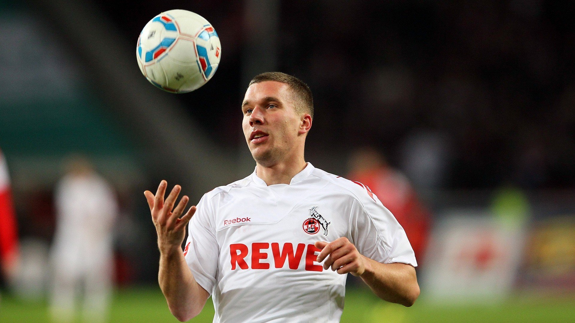 阿圭罗的引擎,当足球传奇点燃F1街道赛之夜