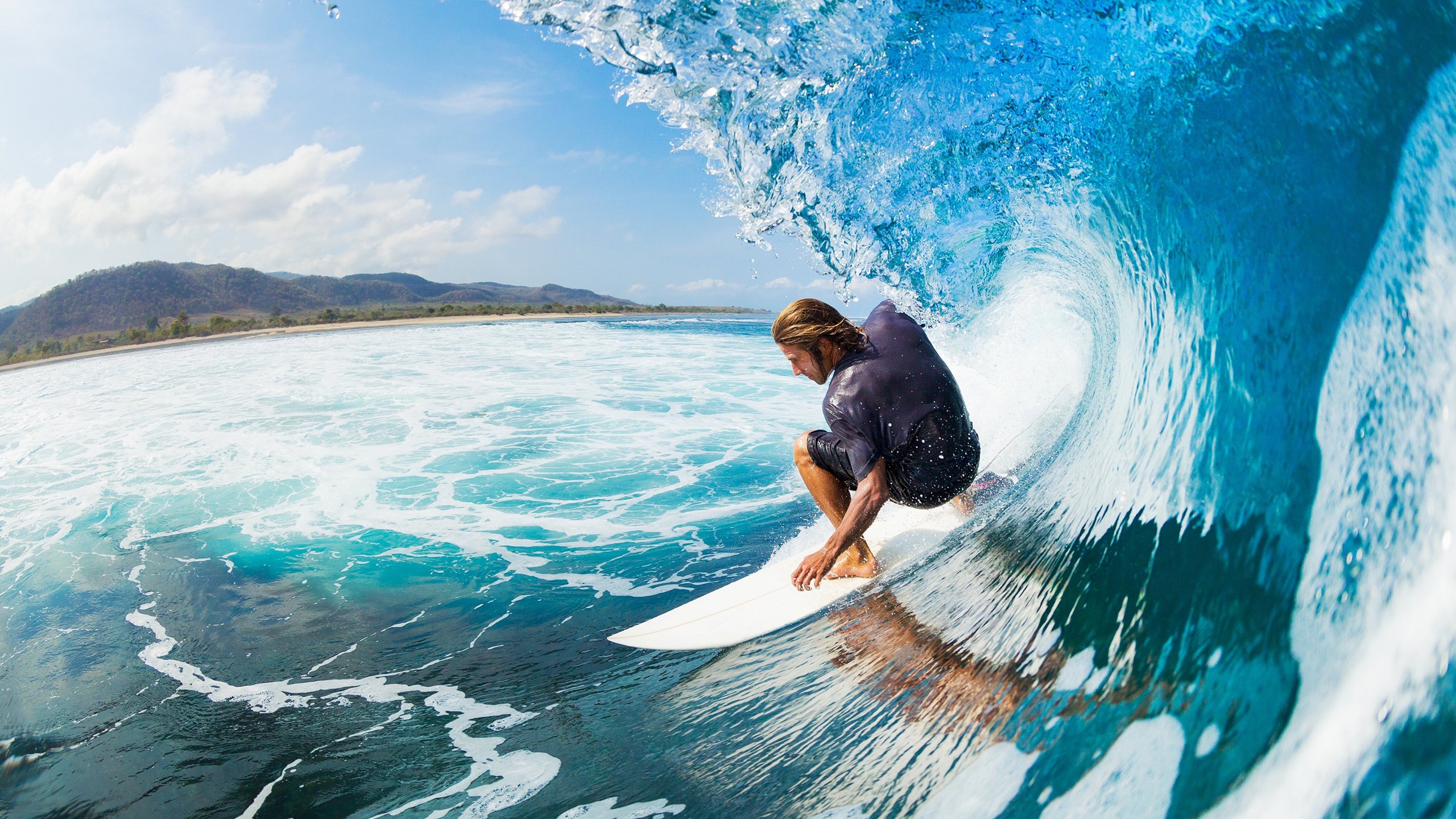 鹈鹕绝杀广东队，乔治在季后赛抢七接管比赛，跨越时空的体育精神共振